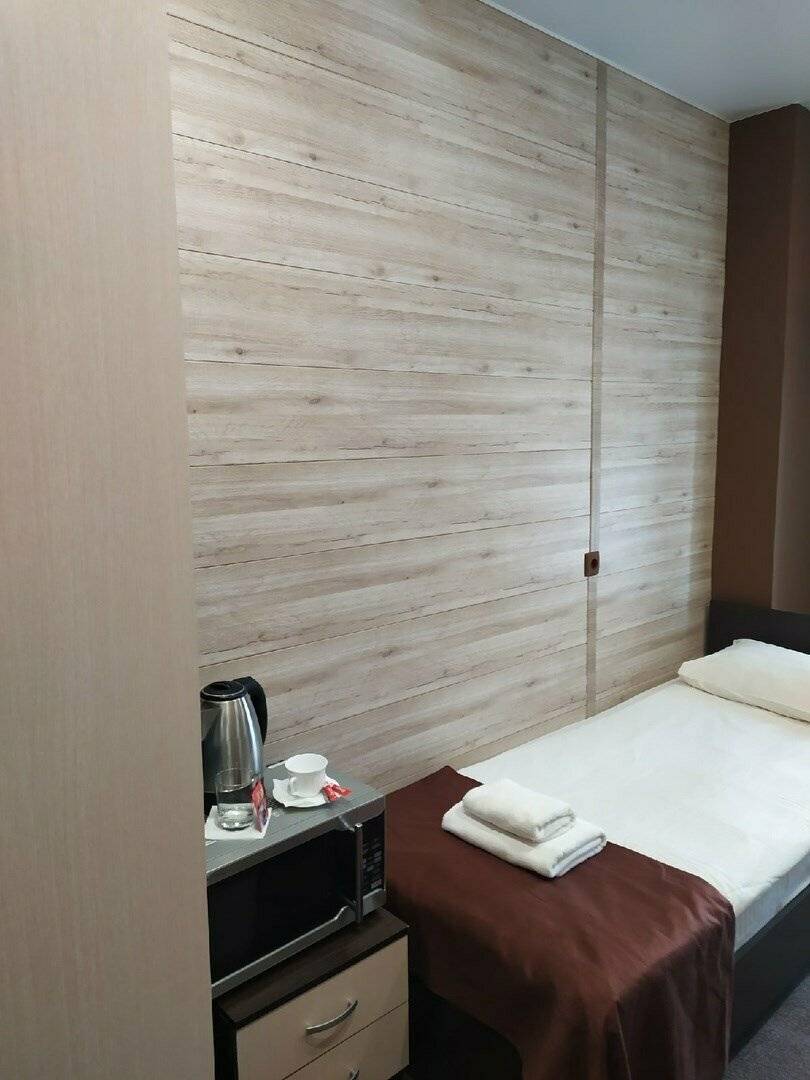 Фотографии номера Эконом одноместный с общей ванной комнатой(цокольный этаж) в Гостинице Багет Нижний Новгород