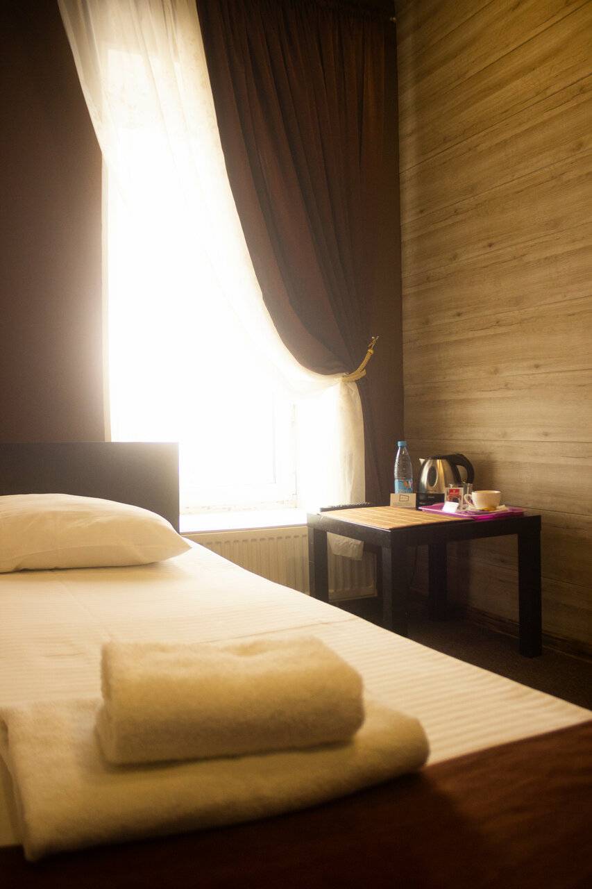 Фотографии номера Эконом одноместный с общей ванной комнатой(цокольный этаж) в Гостинице Багет Нижний Новгород