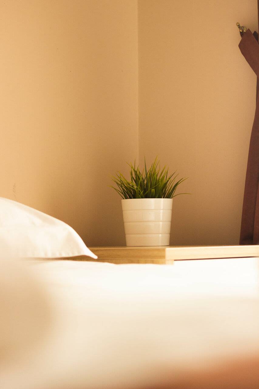 Фотографии номера Эконом с двуспальной кроватью с ванной комнатой на этаже в Гостинице Багет Нижний Новгород